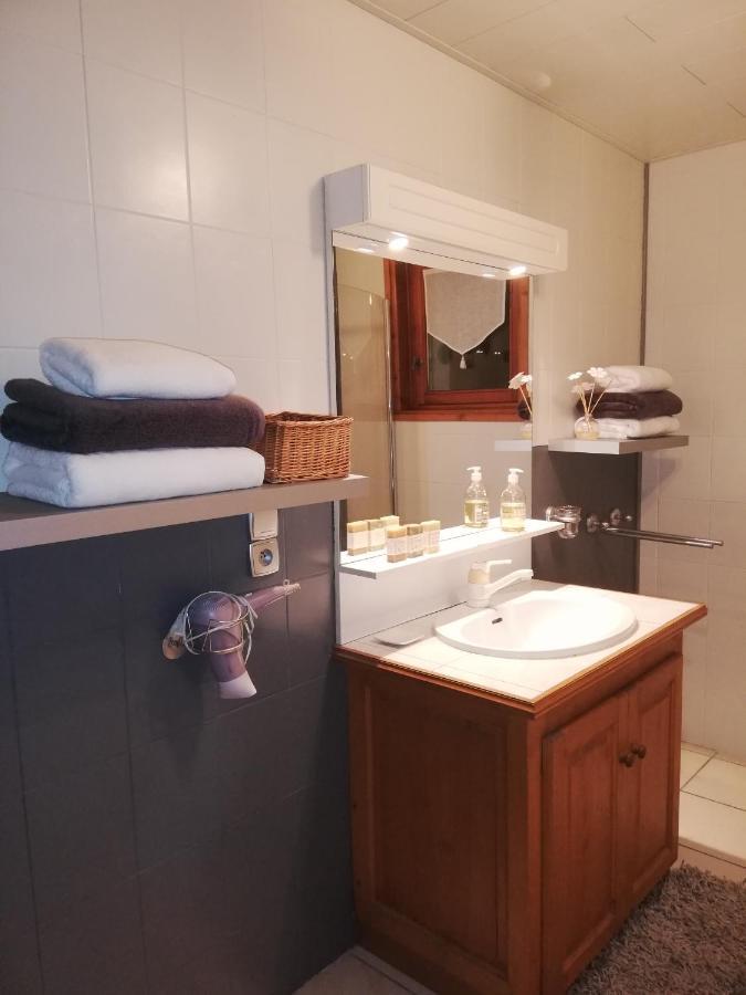 Chambres En Chalet Petit Dejeuner Inclus La Cote d'Arbroz Zewnętrze zdjęcie